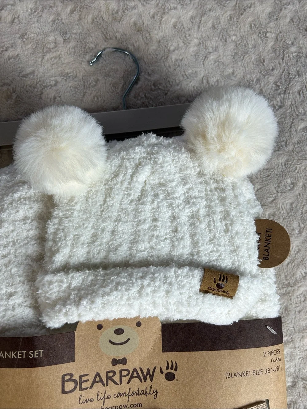 Bearpaw White Baby Blanket & Hat Set Chenille Sweater Knit Soft Cozy Ribbed